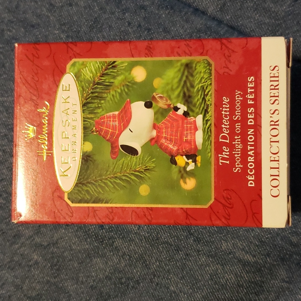 Hallmark 2000 The Detective Peanuts Snoopy Ornament